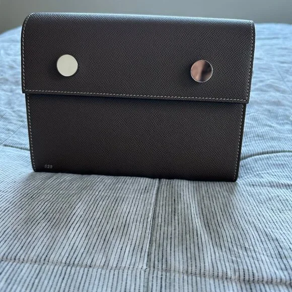 RSVP Paris Duo in grained taupe calfskin, new, with tags and dust bag - Picture 7 of 12